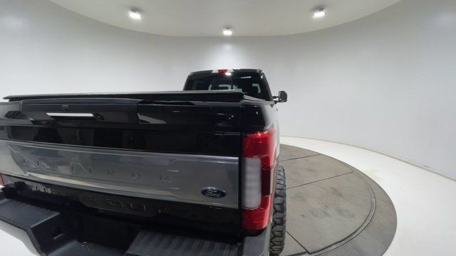 2019 Ford Super Duty F-350 SRW Platinum - ULTIMATE PKG in Cars & Trucks in Strathcona County - Image 2