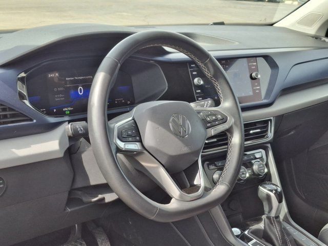 2022 Volkswagen Taos Comfortline AWD | Leather Trim in Cars & Trucks in Guelph - Image 2