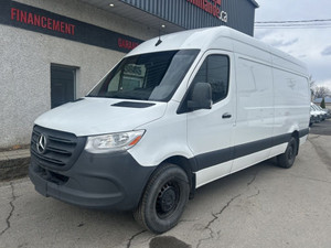 2022 Mercedes-Benz Sprinter Van Toit haut - long 170