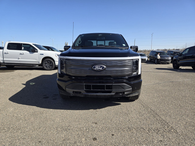 2025 Ford F-150 Lightning FLASH | MAX TOW PKG | MOBILE PWR CORD  in Cars & Trucks in Calgary - Image 2
