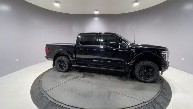 2025 Ford F-150 LARIAT - GIANT CUSTOMS BUILT in Cars & Trucks in Strathcona County - Image 4