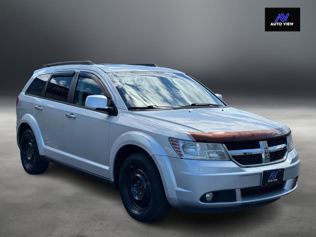 2010 Dodge Journey SXT **7 PASSENGER** in Cars & Trucks in Hamilton - Image 3