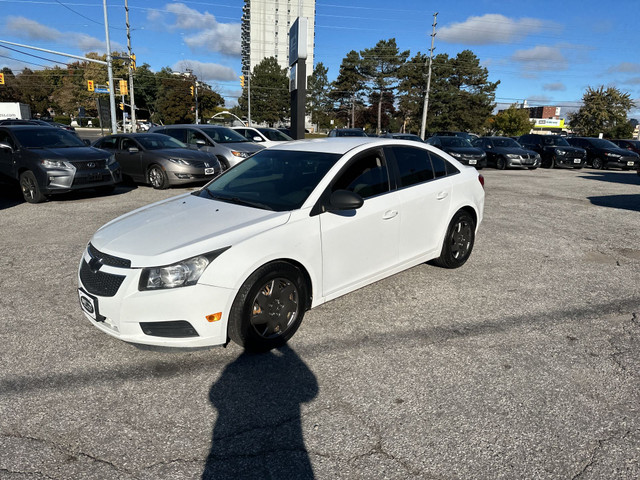 2012 Chevrolet Cruze 4dr Sdn LS dans Autos et camions  à Région de Mississauga/Peel - Image 3