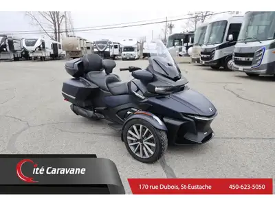 ?? À VENDRE : Can-Am Spyder RT Sea-to-Sky 2022 ?? ?? État impeccable – prêt à rouler seulement 3900k...