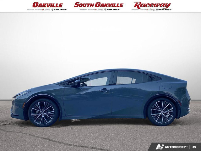 2023 Toyota Prius Limited | AWD | HYBRID | LEATHER | SUNROOF | in Cars & Trucks in Oakville / Halton Region - Image 3