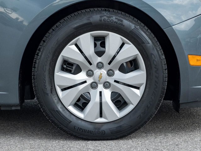 2012 Chevrolet Cruze LS in Cars & Trucks in Mississauga / Peel Region - Image 4