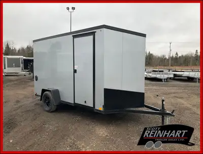 2990LB GVWR, 3500LB Spring Axle, 15 Inch Radial Tires, 5 Bolt Black Spider Aluminum Wheels, 6'6 Inch...