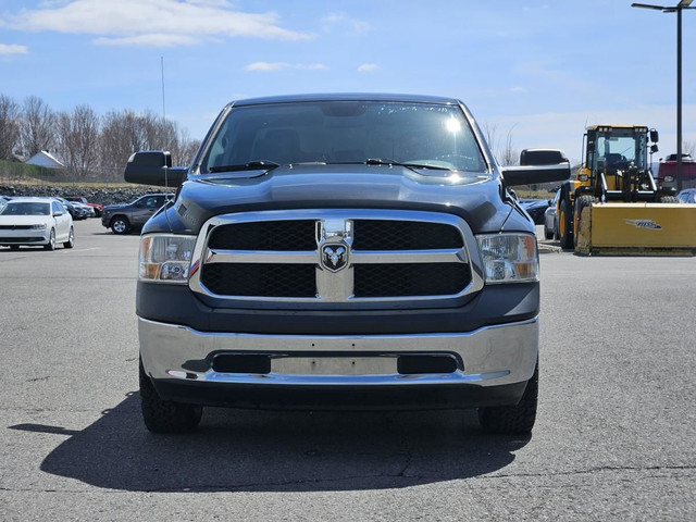 RAM 1500 Cabine quad 4RM, 140,5 po ST 2017 à vendre in Cars & Trucks in Victoriaville - Image 2