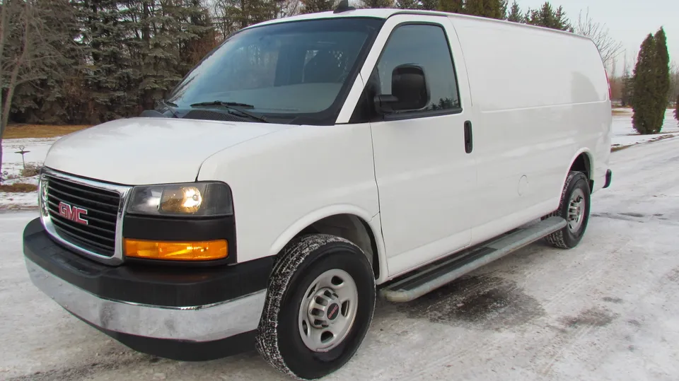 2021 GMC Savana 2500 Cargo Van