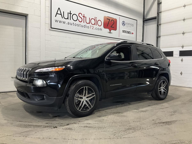 Jeep Cherokee Traction avant, 4 portes, North 2017 à vendre in Cars & Trucks in Laval / North Shore