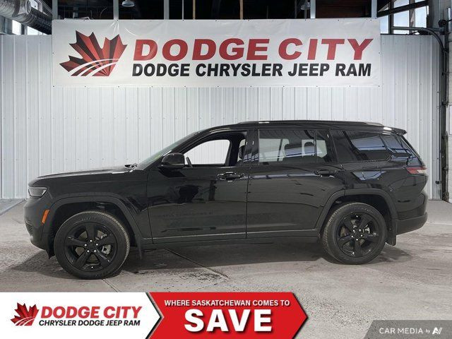 2025 Jeep Grand Cherokee L Altitude in Cars & Trucks in Saskatoon - Image 2