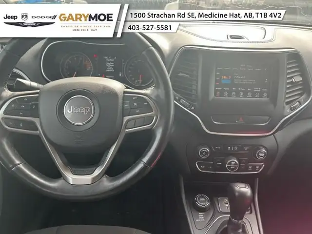 2019 Jeep Cherokee North - Aluminum Wheels - Android Auto in Cars & Trucks in Medicine Hat - Image 7