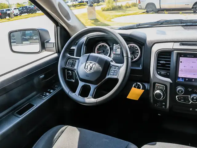 2023 RAM 1500 Classic Tradesman HEMI 5.7L V8 | Night Edition... dans Autos et camions dans London - Image 7