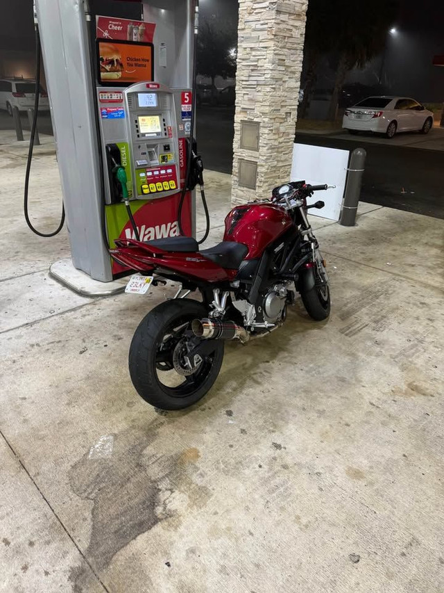 2007 SUZUKI SV650-BURGUNDY! in Street, Cruisers & Choppers in Edmonton