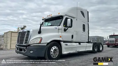 Heavy truck / Camion lourd - # STOCK: GX-28457 2012 FREIGHTLINER CASCADIA CAMION HIGHWAY 2012 FREIGH...