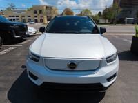 XC40 RECHARGE PURE ELECTRIC PLUS SPORT UTILITY 100% CANADIAN VEHICLE Visit Our Website @ EliteLuxury... (image 5)