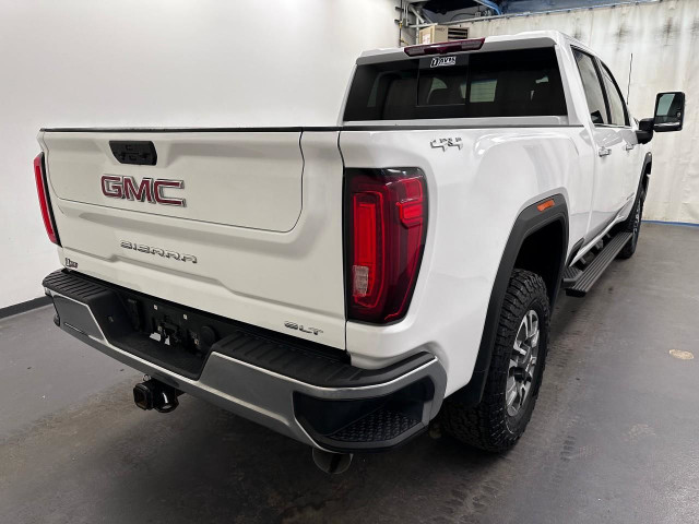 2023 GMC Sierra 3500HD SLT 6.6L DURAMAX 8CYL | HEATED & VENTE... in Cars & Trucks in Lethbridge - Image 3