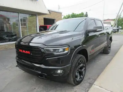 TRÈS RARE SUR LE MARCHÉ, édition spéciale (RED), 8 pneus INCLUS (été + hiver), V8 5.7L HEMI, ratio d...