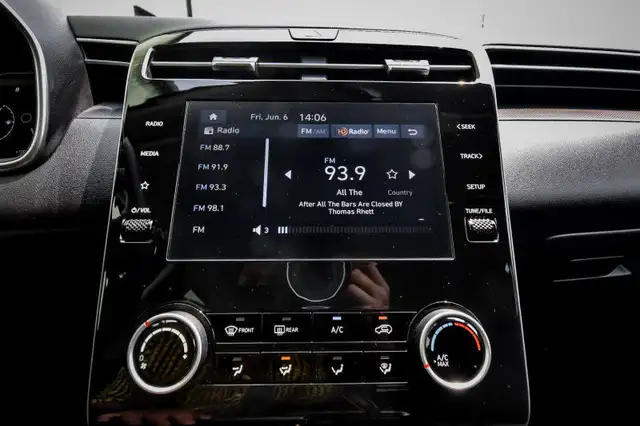2022 Hyundai Tucson Essential • HEATED SEATS • CP/AA • REAR CAM in Cars & Trucks in Cornwall - Image 22