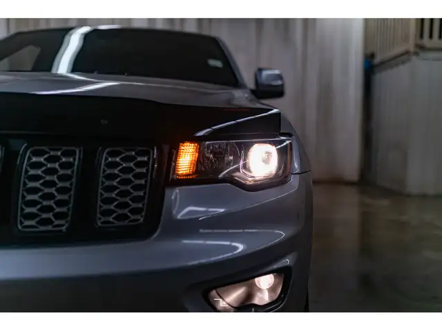 2017 Jeep Grand Cherokee 4x4 Altitude Leather Roof Nav BCam in Cars & Trucks in Grande Prairie - Image 7