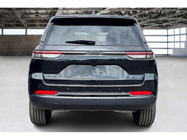 2025 Jeep Grand Cherokee Altitude in Cars & Trucks in Mississauga / Peel Region - Image 4