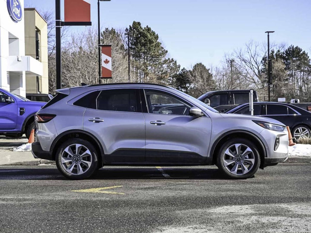 2024 Ford Escape Hybrid Platinum in Cars & Trucks in Ottawa - Image 2
