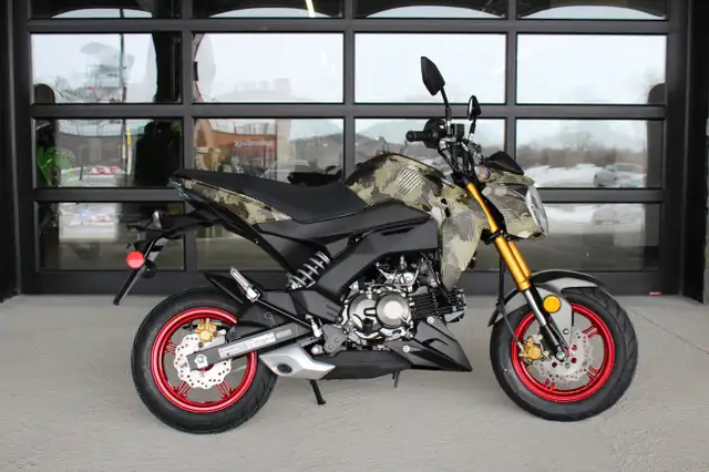 2025 Kawasaki Z125 PRO in Scooters & Pocket Bikes in Trenton - Image 7