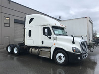 2017 FREIGHTLINER X12564ST