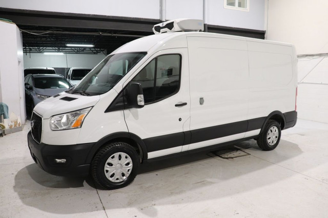 2021 Ford Transit Cargo Van  T-350 Toit moyen  in Cars & Trucks in Laval / North Shore - Image 2