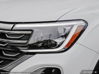 AMVIC-licensed business 2025 Volkswagen Atlas Peak Edition 4Motion Redefining Family Travel! Introdu... (image 9)