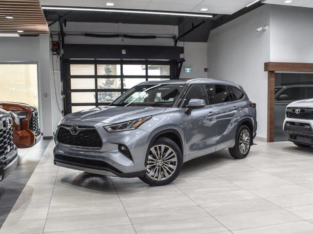 2021 Toyota Highlander Platinum in Cars & Trucks in Calgary - Image 3