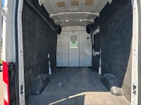 Perfect Auto CLEAN CARFAX - HIGH ROOF - AWD - BUMPER TO BUMPER FACTORY WARRANTY - 3.5 L GAS - BACK U... (image 4)