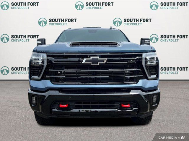 2025 Chevrolet Silverado 3500HD LT 4WD Crew Cab | Z71 & Trail in Cars & Trucks in Strathcona County - Image 2