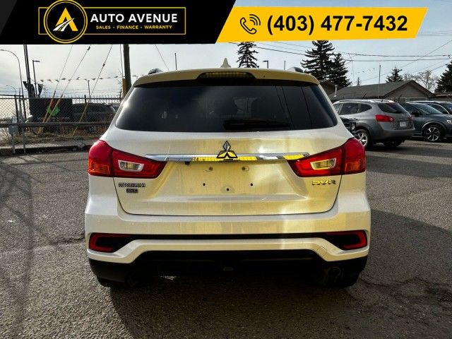 2018 Mitsubishi RVR SE - 4X4 in Cars & Trucks in Calgary - Image 4
