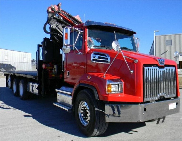 2015 WESTERN STAR 4700SB in Heavy Trucks in Calgary - Image 3