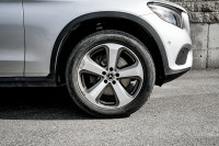 Low Mileage, Heated Seats, Rear View Camera, Blind Spot Assist, Crosswind Assist, Active Brake Assis... (image 6)