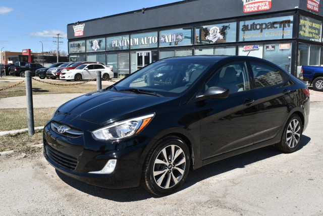  2017 Hyundai Accent SE in Cars & Trucks in Winnipeg