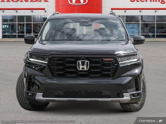 2025 Honda Pilot TrailSport in Cars & Trucks in Hamilton - Image 2