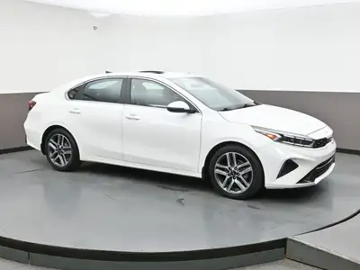 1 OWNER LOCAL TRADE! ONLY 38,000 KMS! EX+ SEDAN, WELL OPTIONED WITH POWER MOONROOF, HEATED SEATS, RE...