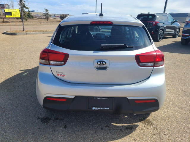 2021 Kia Rio 5-door in Cars & Trucks in Grande Prairie - Image 4