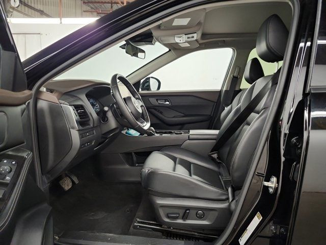 2023 Nissan Rogue SV Midnight Edition AWD | Pano Roof in Cars & Trucks in Guelph - Image 3