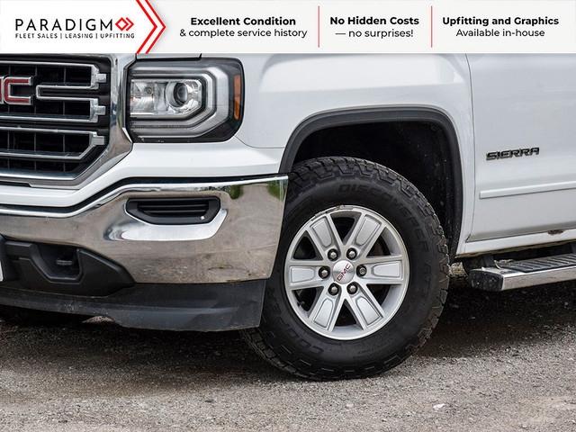 2018 GMC Sierra 1500 1500 SLE Crew Cab Pick Up in Cars & Trucks in Hamilton - Image 2