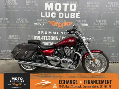 Triumph Thunderbird 2014 41 218 KM FREINS ABS PARE-BRISE SACOCHES NOUS OFFRONS UNE GARANTIE DE 30 JO...