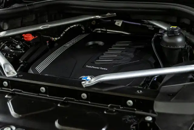2021 BMW X5 xDrive40i | Premium Essentiel | Accès Confort in Cars & Trucks in City of Montréal - Image 10