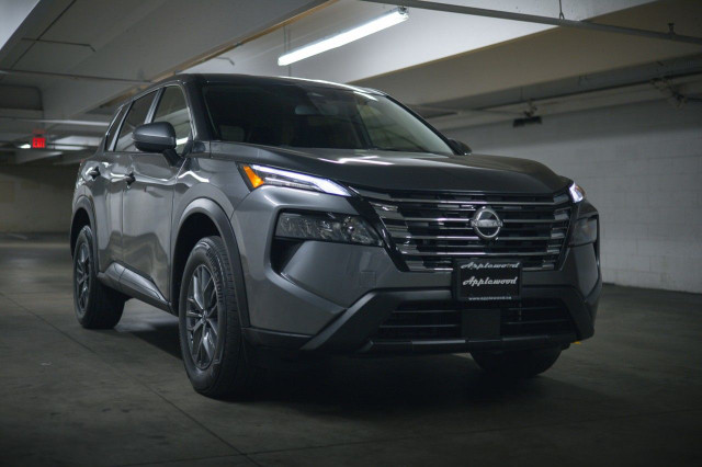 2024 Nissan Rogue in Cars & Trucks in Delta/Surrey/Langley - Image 2