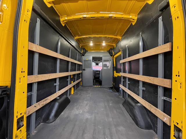 2018 Ford Transit Cargo Van T-250 148" HIGH ROOF | CAMERA | LEAT in Cars & Trucks in Markham / York Region - Image 2