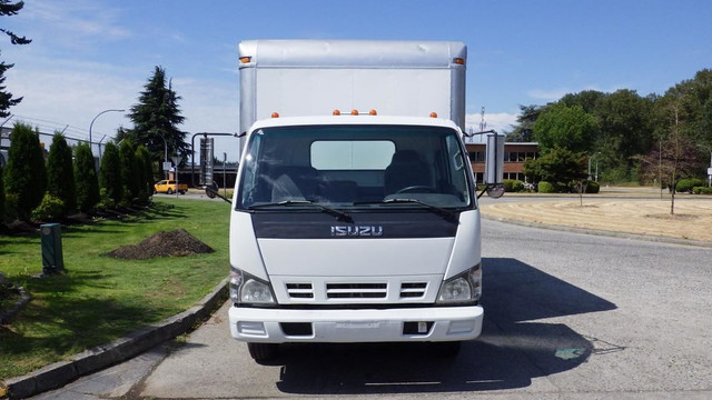 2006 Isuzu NPR 16 Foot Cube Van 3 Seat Diesel in Cars & Trucks in Richmond - Image 3