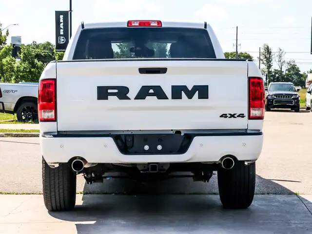 2023 RAM 1500 Classic Tradesman HEMI 5.7L V8 | Night Edition... dans Autos et camions dans London - Image 25