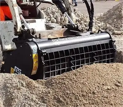 This self loading cement mixer comes in 9 different sizes to fit any loader or excavator. Standard m...