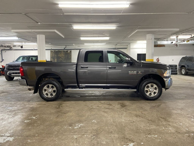 2018 Ram 3500 SLT 5TH WHEEL PREP BACK UP CAM 6'4 Box in Cars & Trucks in Calgary - Image 4
